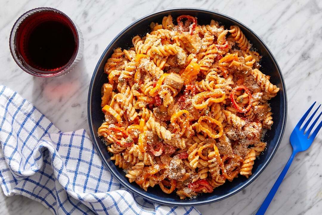 Creamy Tomato Banza Chickpea Pasta