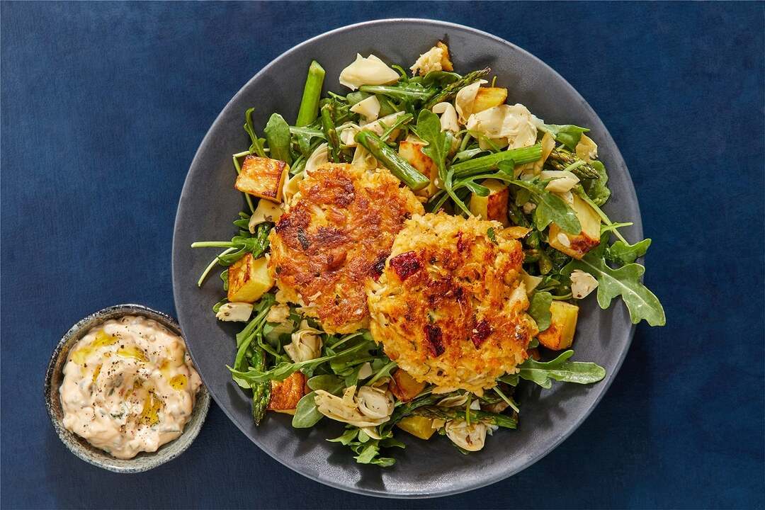 Crab Cakes & Spicy Caper Mayo