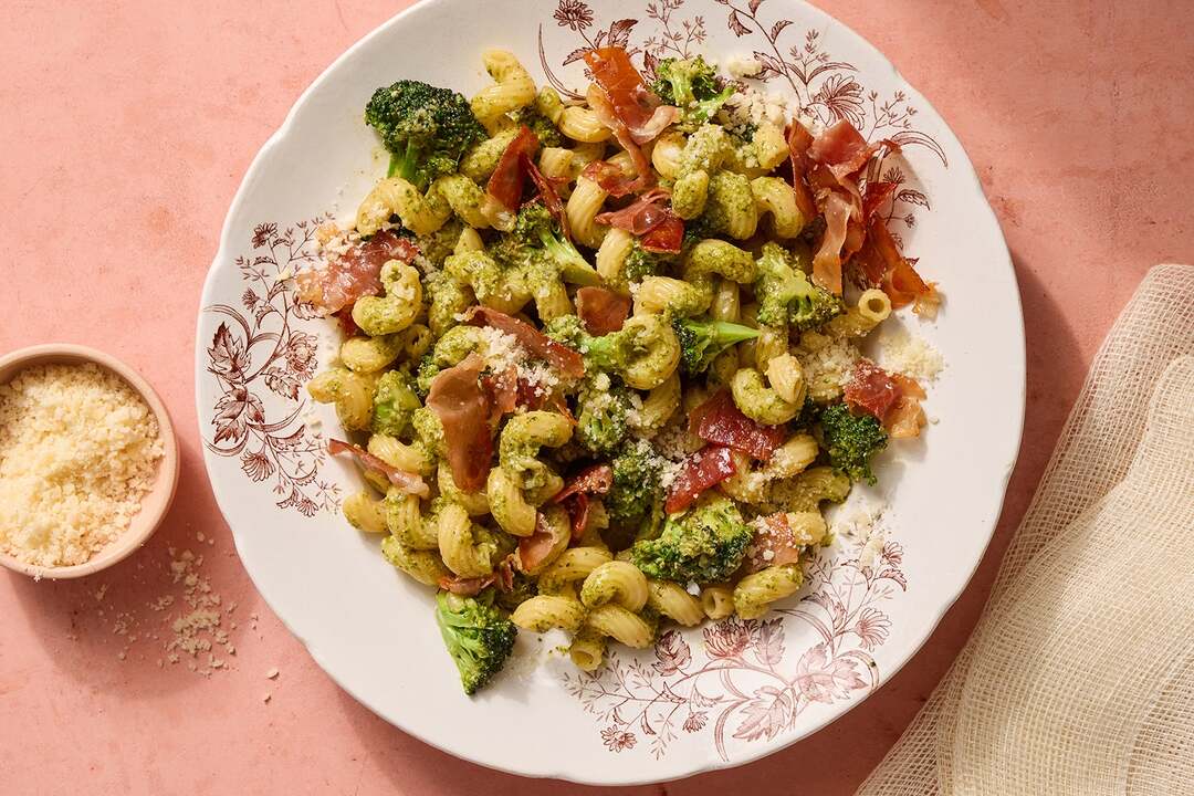 Crispy Prosciutto & Lemon-Pesto Pasta