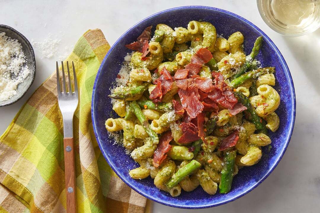 Crispy Prosciutto & Lemon Pesto Pasta
