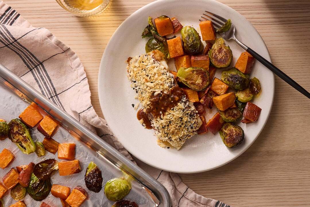 Sheet Pan Garlic-Hoisin Cod