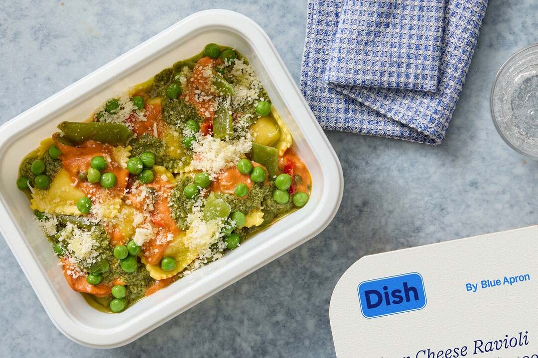 Four-Cheese Ravioli & Red Pepper Sauce