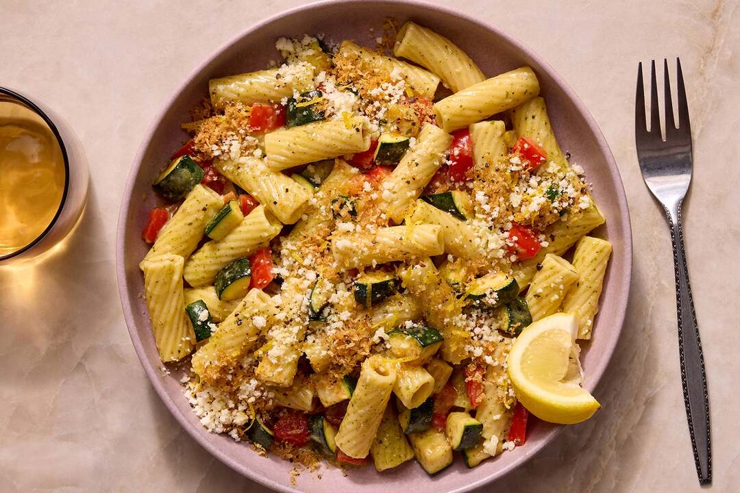 Roasted Garlic & Basil Pesto Pasta