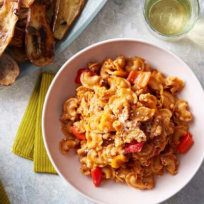 Chicken Ragù & Creste di Gallo Pasta