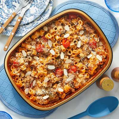 Oven-Baked Romesco Beef & Ditali Pasta