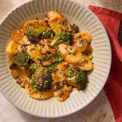 Spicy Korean-Style Rice Cakes