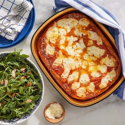 Creamy Tomato & Mozzarella Pan Pizza