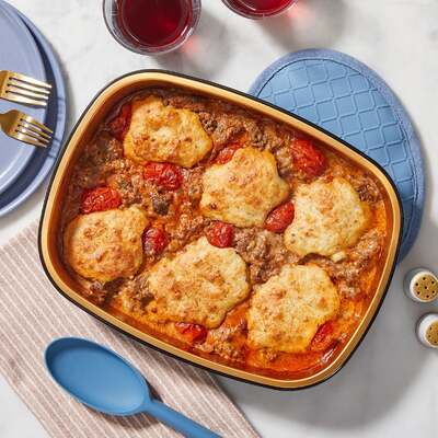 Oven-Baked Beef & Biscuit Casserole