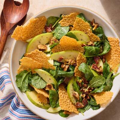 Pear & Fig Kale Salad