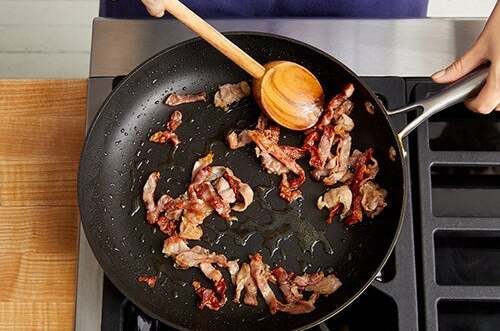 recipe-step-image-Crisp the prosciutto