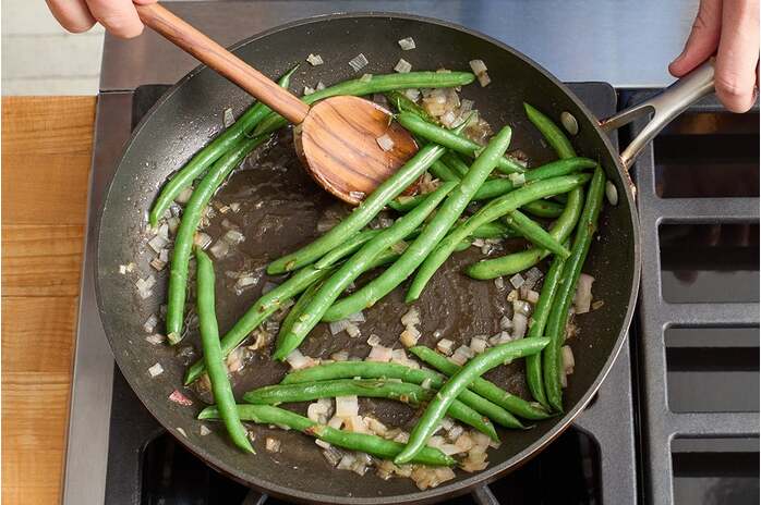 recipe-step-image-Cook the green beans