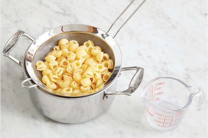 recipe-step-image-Cook the pasta