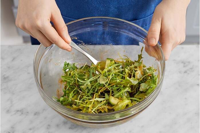 recipe-step-image-Make the salad 