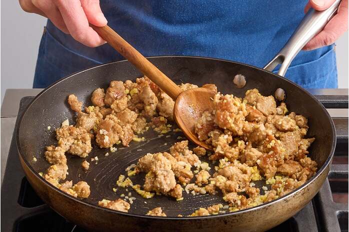 recipe-step-image-Cook the beef & serve your dish