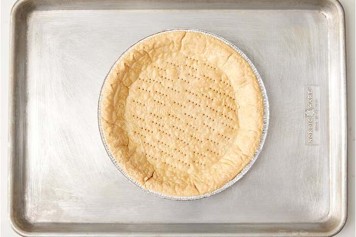recipe-step-image-Dock & bake the pie crust