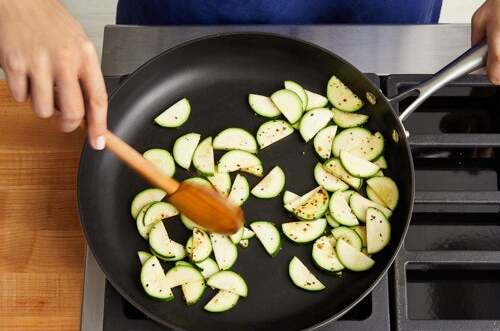 recipe-step-image-Cook the zucchini: