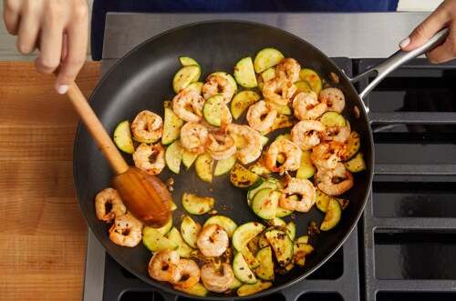 recipe-step-image-Add the shrimp:
