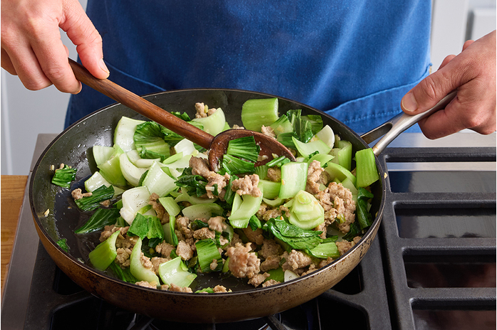 recipe-step-image-Cook the pork & bok choy 