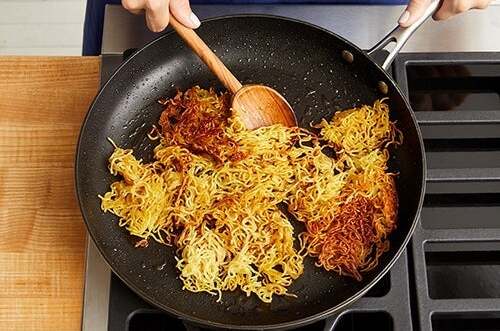recipe-step-image-Finish the noodles & serve your dish: