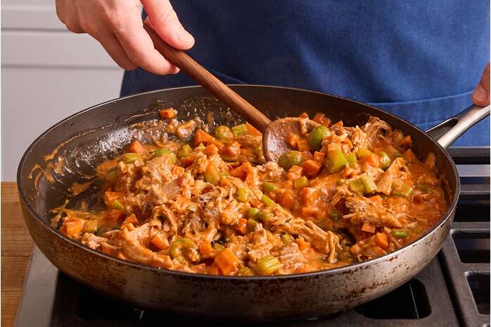 recipe-step-image-Make the ragù