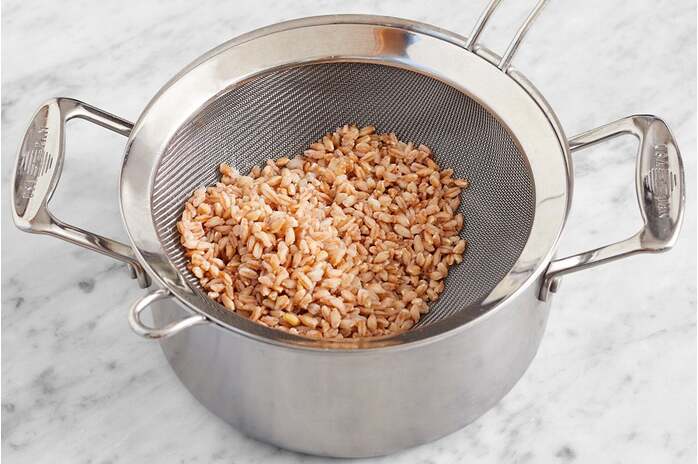 recipe-step-image-Cook the farro