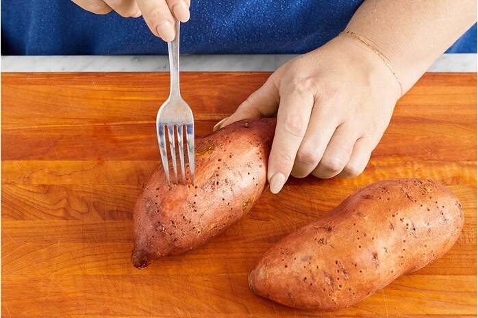 recipe-step-image-Cook the sweet potatoes & serve your dish 