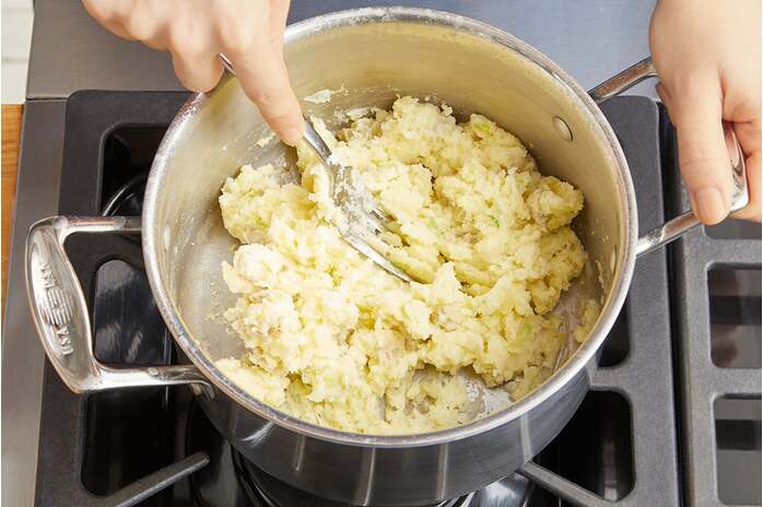 recipe-step-image-Cook & mash the potatoes