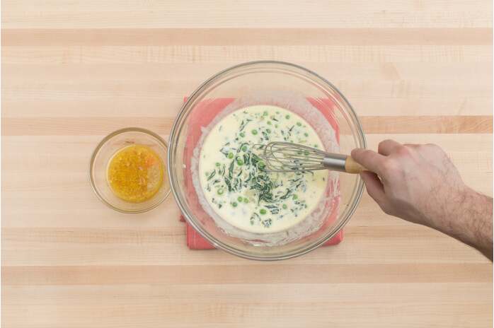 recipe-step-image-Make the vinaigrette & filling:
