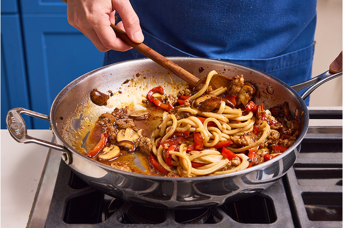 recipe-step-image-Finish the noodles & serve your dish
