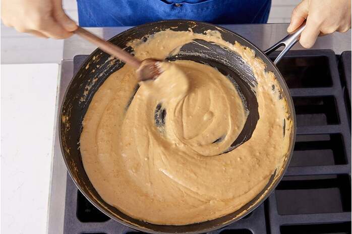recipe-step-image-Make the cream sauce