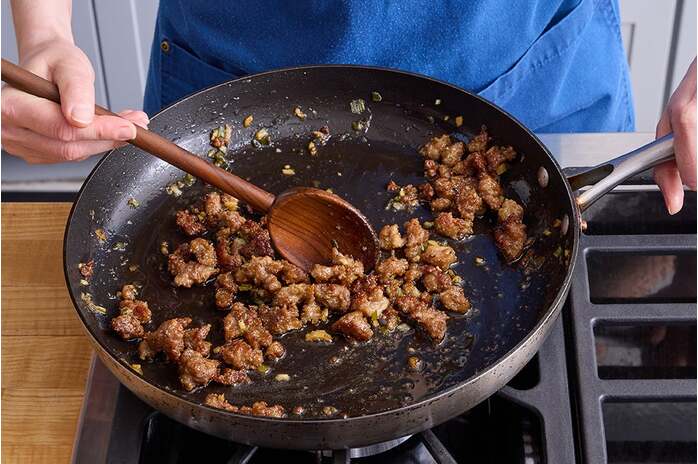 recipe-step-image-Brown the beef