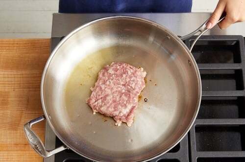 recipe-step-image-Cook the pork & serve your dish