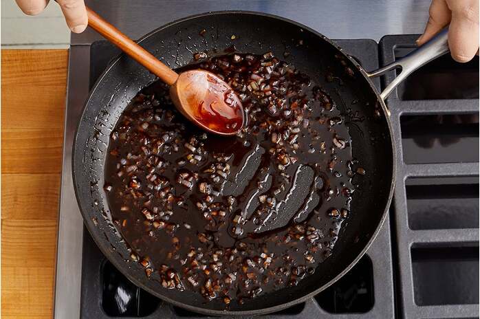 recipe-step-image-Finish the sauce & serve your dish 