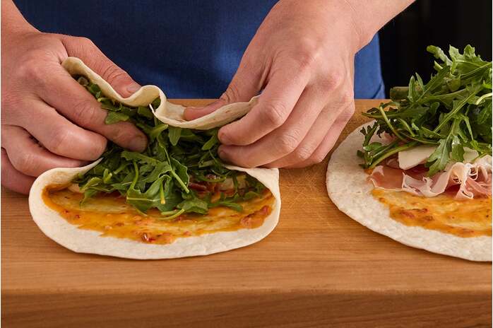 recipe-step-image-Assemble the wraps & serve your dish