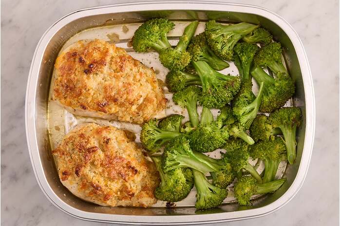 recipe-step-image-Bake the chicken & broccoli