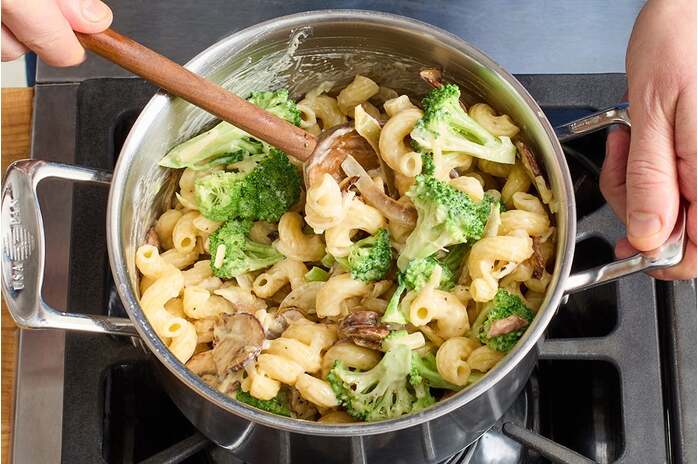recipe-step-image-Finish the pasta & serve your dish