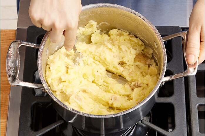 recipe-step-image-Cook & mash the potatoes