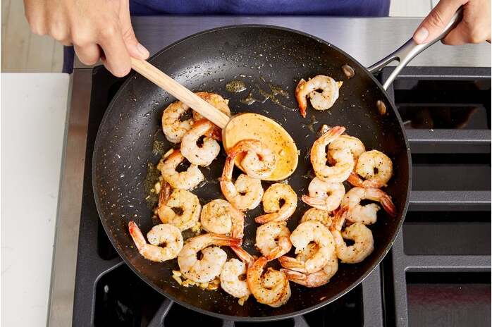 recipe-step-image-Cook the shrimp