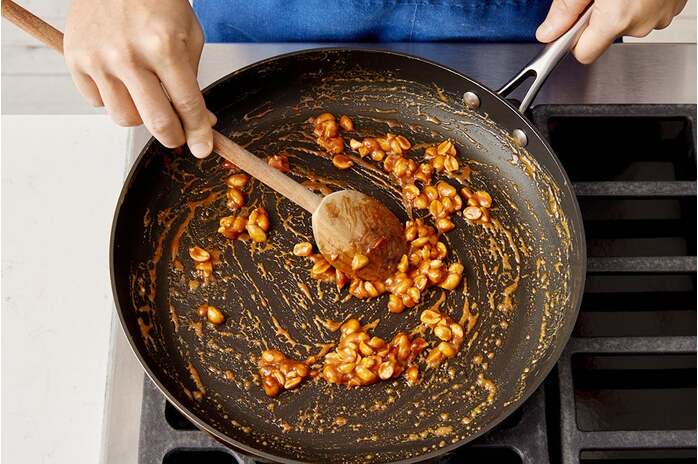 recipe-step-image-Make the candied peanuts