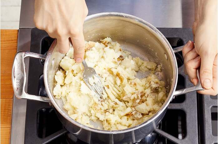 recipe-step-image-Cook & mash the potatoes