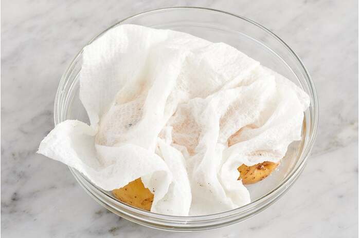 recipe-step-image-Make the mashed potatoes & serve your dish 