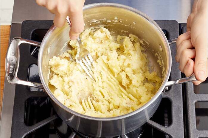 recipe-step-image-Cook & mash the potatoes
