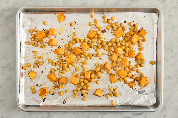 recipe-step-image-Roast the chickpeas & squash