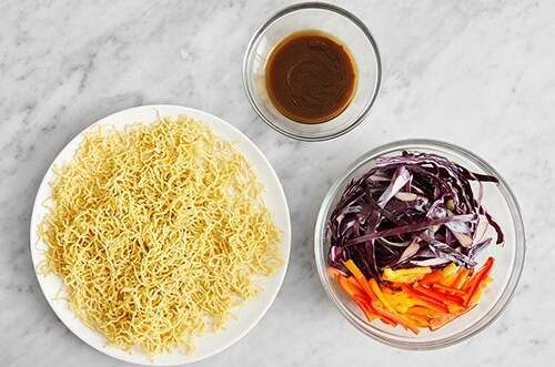 recipe-step-image-Prepare the ingredients & make the sauce: