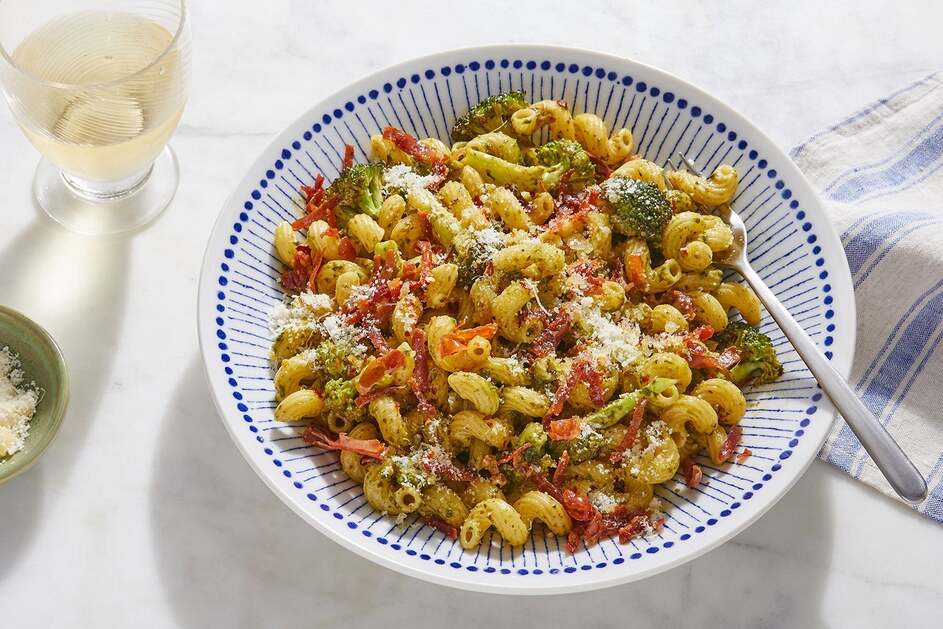 Crispy Prosciutto & Lemon Pesto Pasta