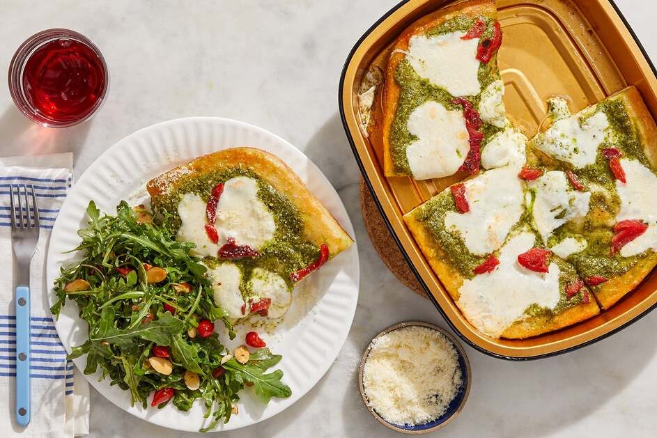 Pesto & Roasted Red Pepper Pan Pizza