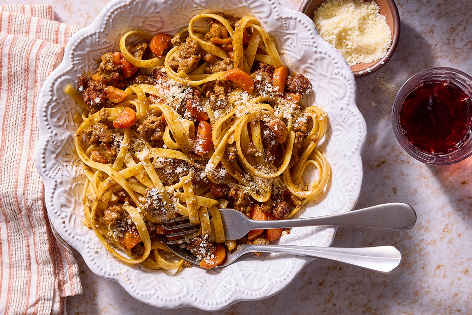 Fettuccine Pesto Bolognese