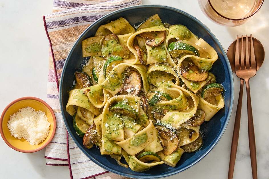 Hand-Cut Pesto Pappardelle