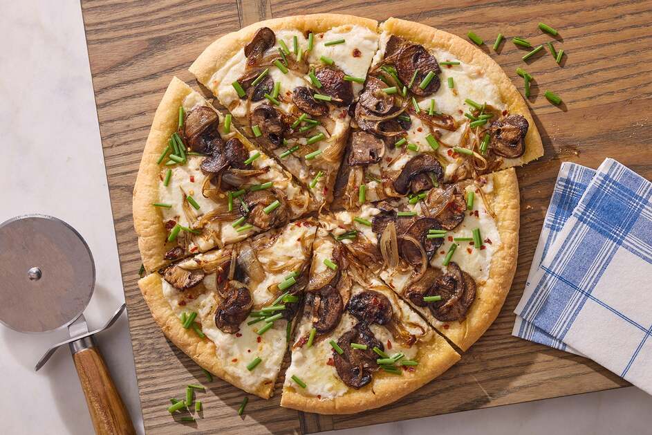 Mushroom & Truffle White Pizza