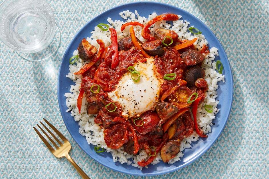 Spicy Egg & Vegetable Skillet